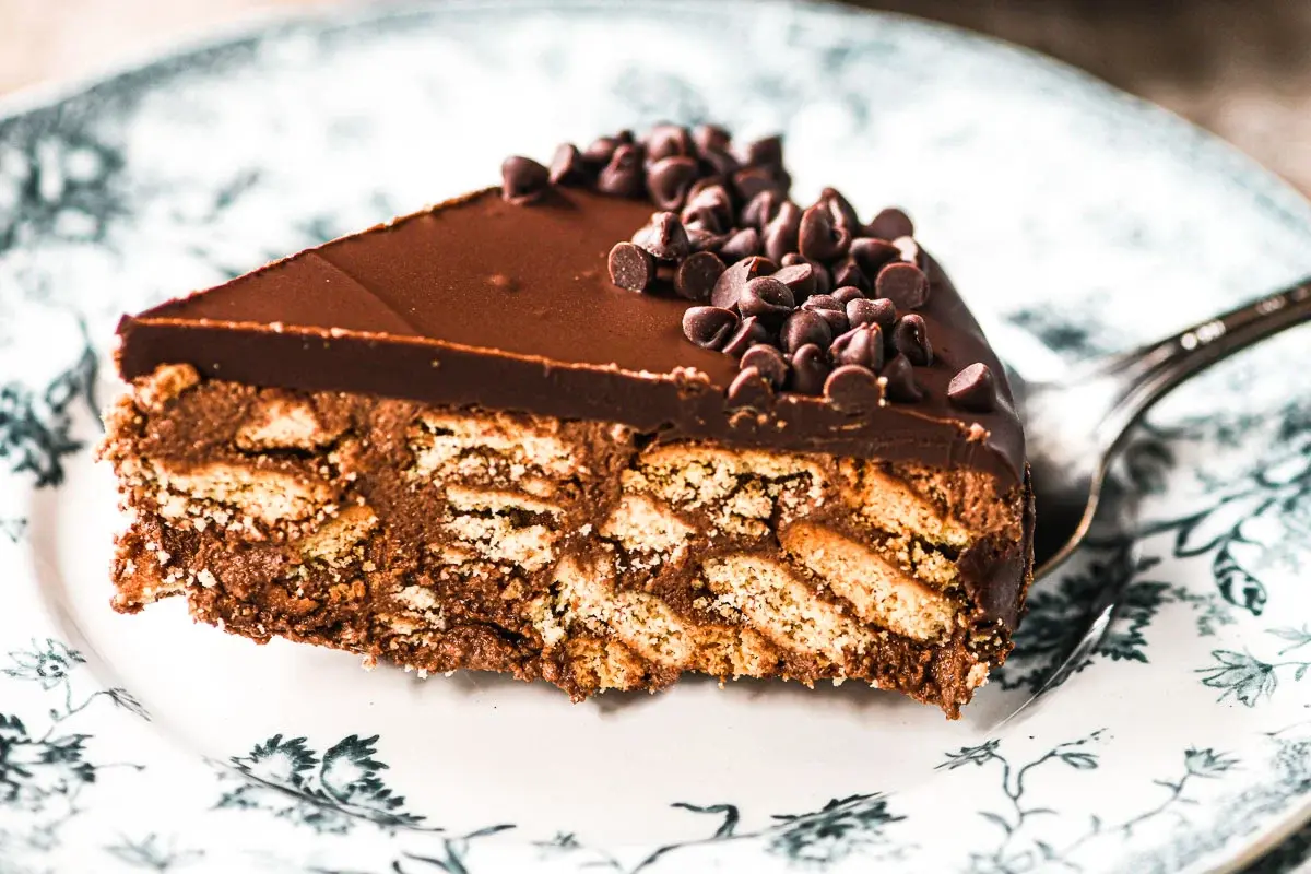 chocolate biscuit cake