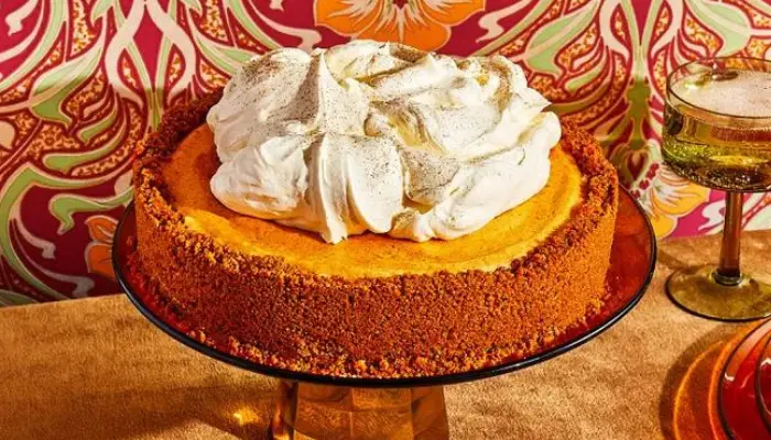 Best and Easy Pumpkin Chiffon Pie For Thanksgiving