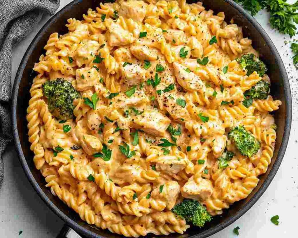 One Pot Chicken and Broccoli Pasta